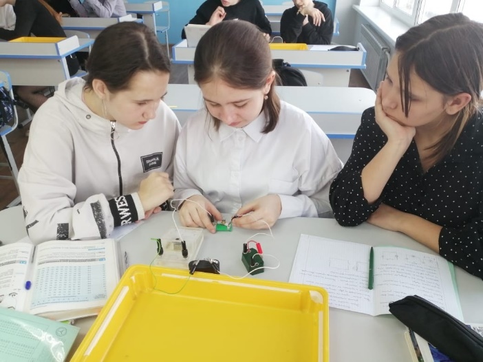 &amp;quot;Измерение напряжения на различных участках электрической цепи&amp;quot;.